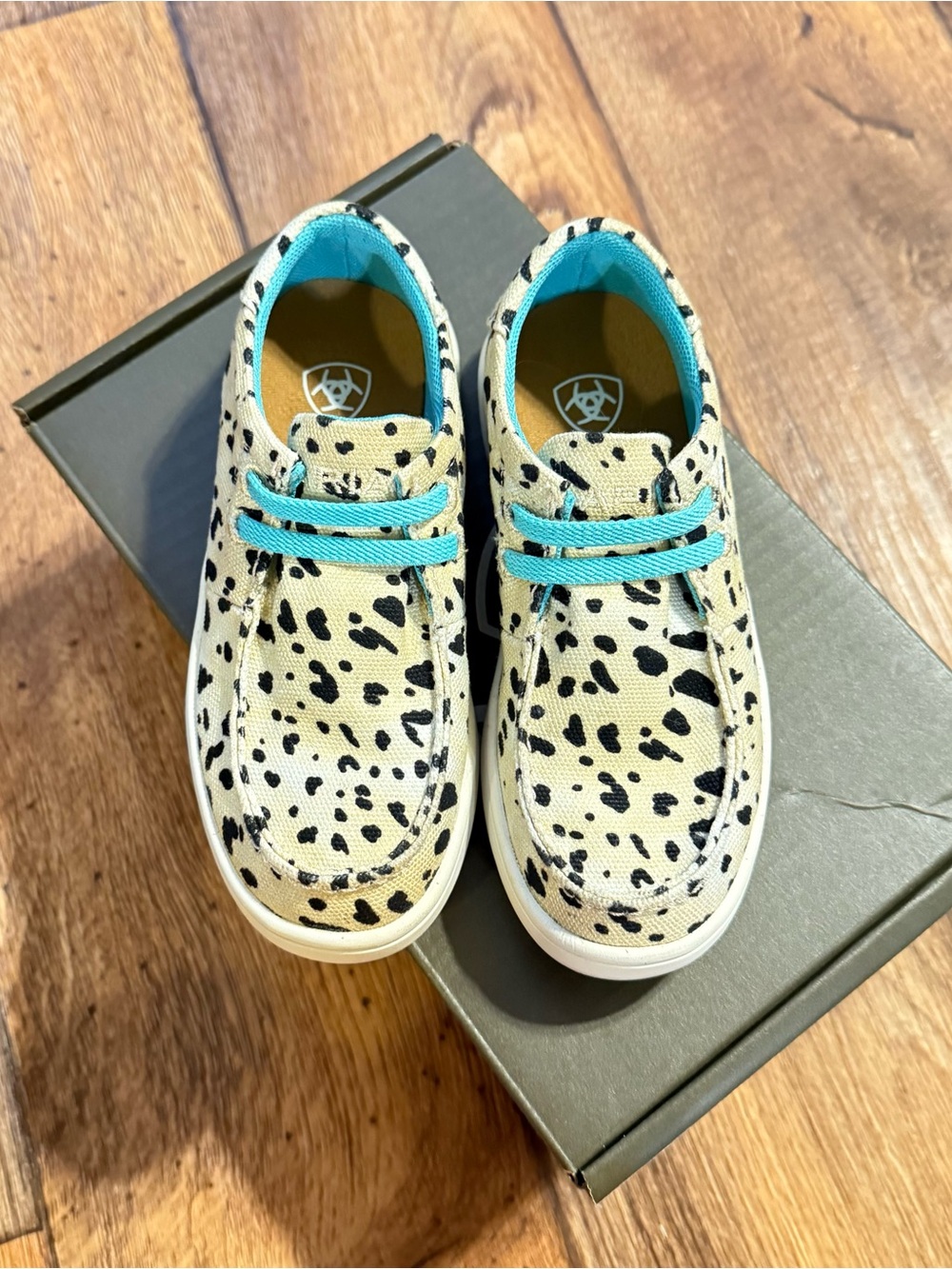 Ariat Kids Slip-On Hilo Sneakers  - washed animal print  - girls size: 11